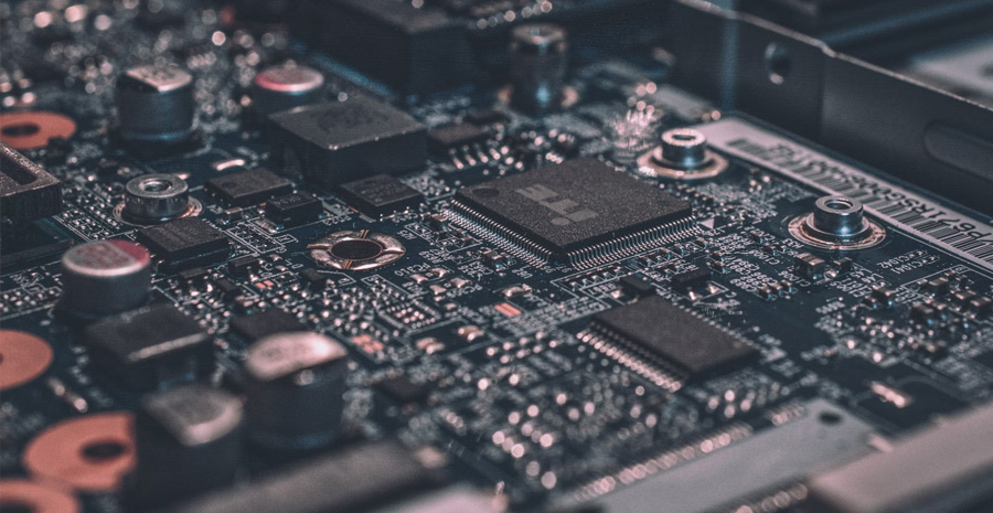 The Q2 2024 market has shown a strong performance from large-cap growth stocks, particularly driven by advancements in artificial intelligence. Economic activity remained resilient with robust GDP growth and mixed inflation data. Read on for more of Condor's review of the markets.
